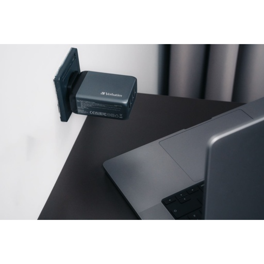 Verbatim GaN USB-A και 3 Θύρες USB-C 200W Power Delivery / Quick Charge 3.0 Gray 